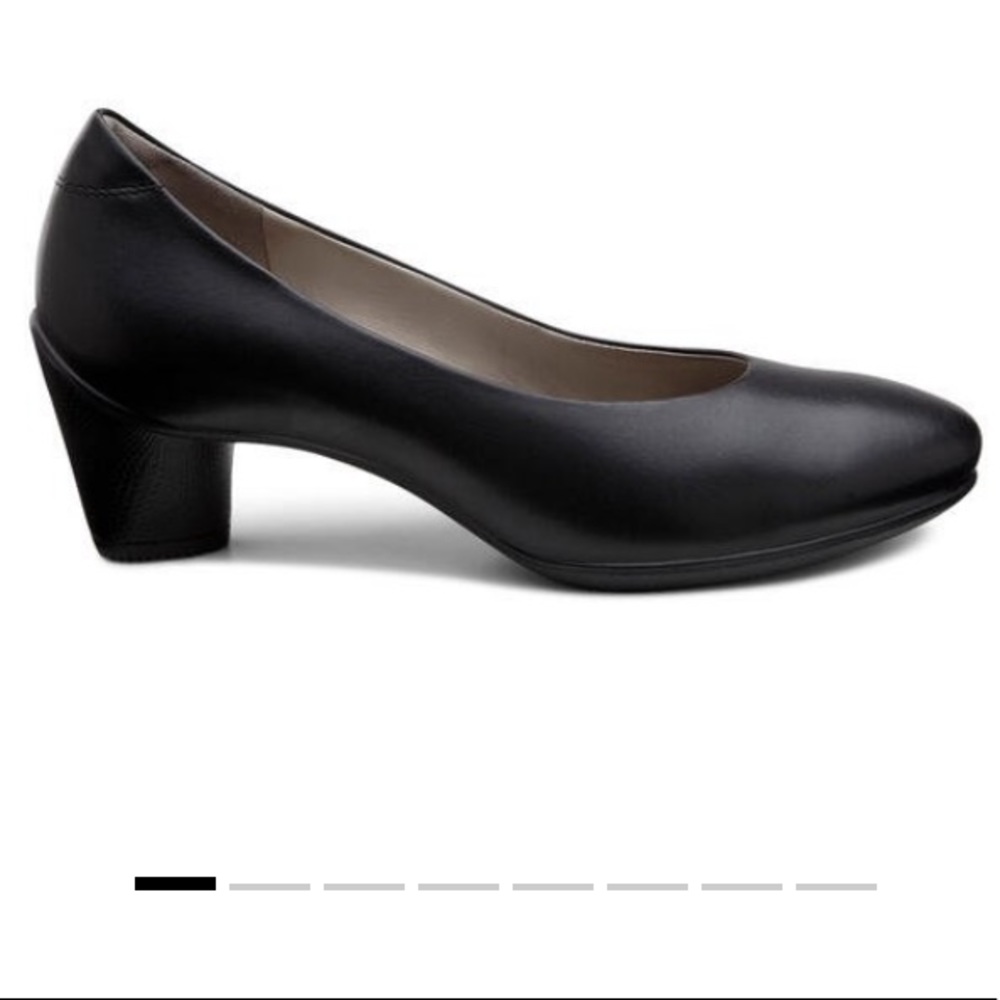 ECCO SCULPTURED 45 WOMEN'S PLAIN PUMP - Black